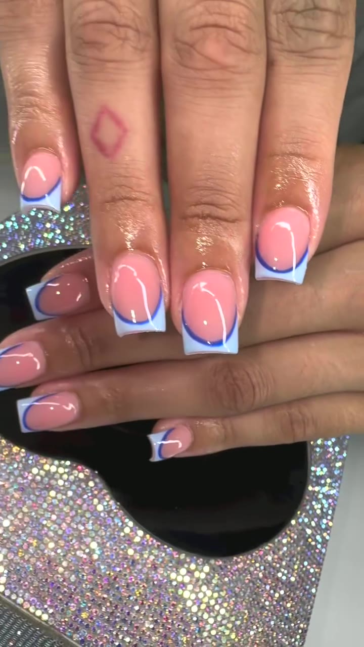 Short square set with blue French tips
